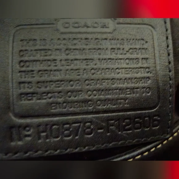 Coach Y2K Hampton Black Leather Crossbody/Shoulder Bag w/Buckle on Flap Closure - Picture 10 of 11